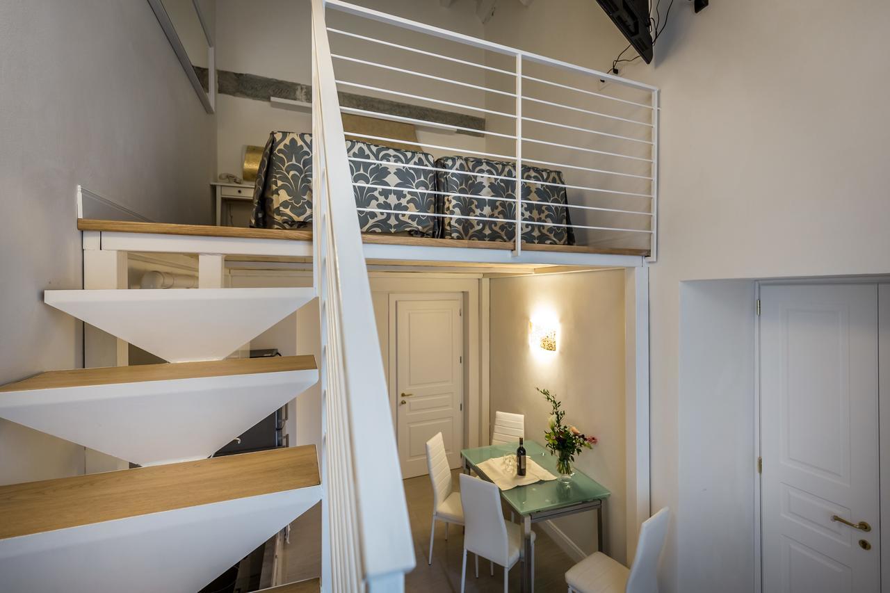 Residenza Alessandra ฟลอเรนซ์ ภายนอก รูปภาพ