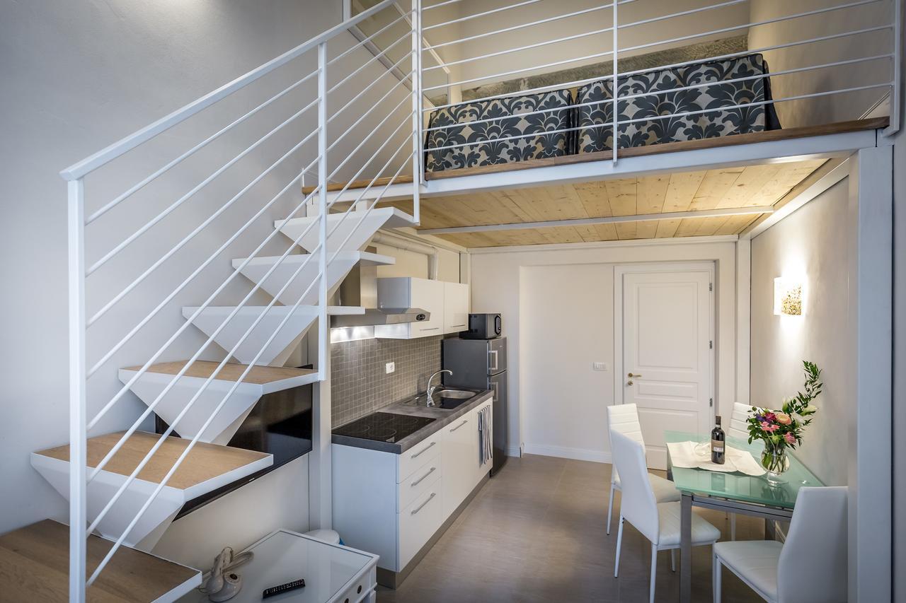 Residenza Alessandra ฟลอเรนซ์ ภายนอก รูปภาพ