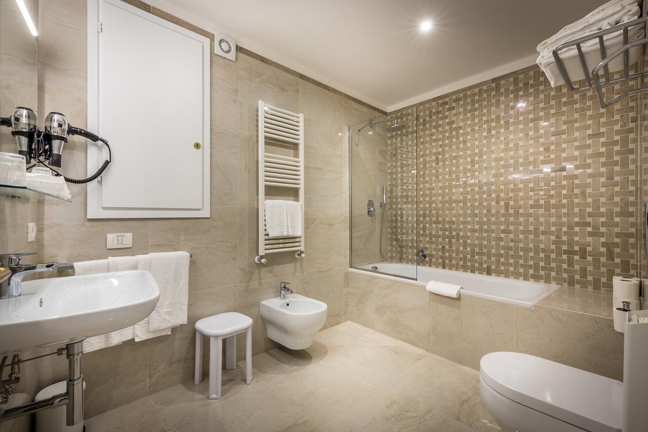 Residenza Alessandra ฟลอเรนซ์ ภายนอก รูปภาพ