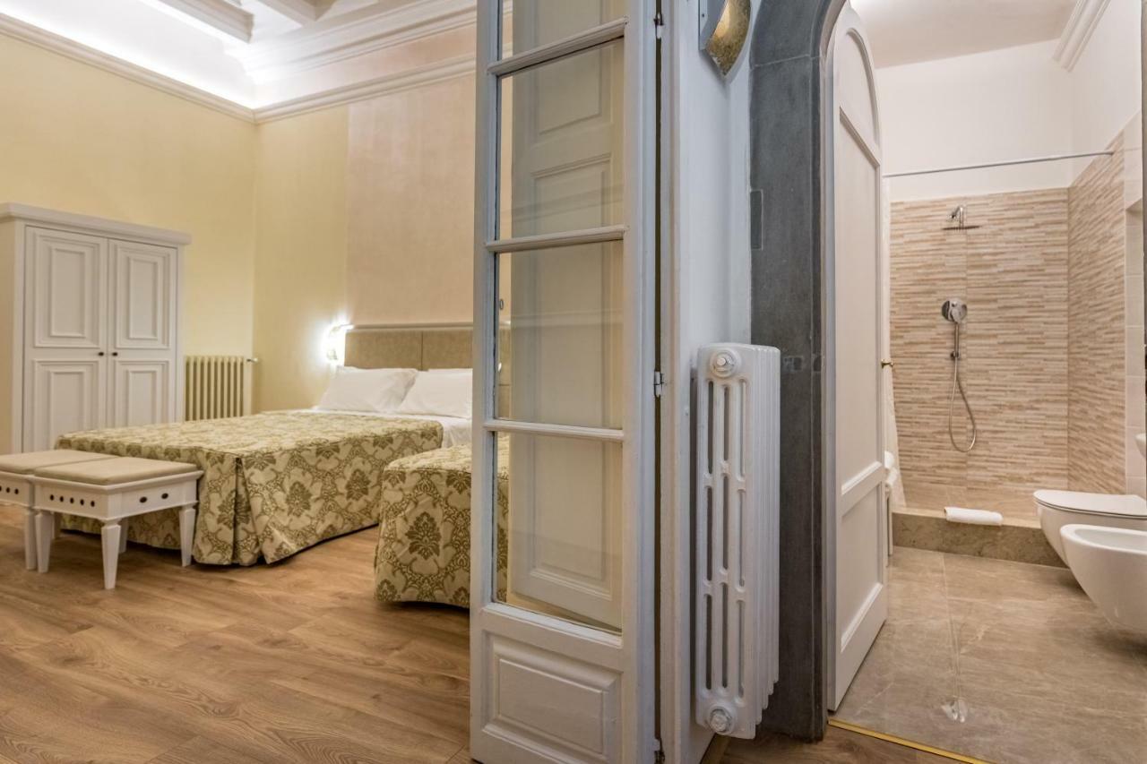Residenza Alessandra ฟลอเรนซ์ ภายนอก รูปภาพ