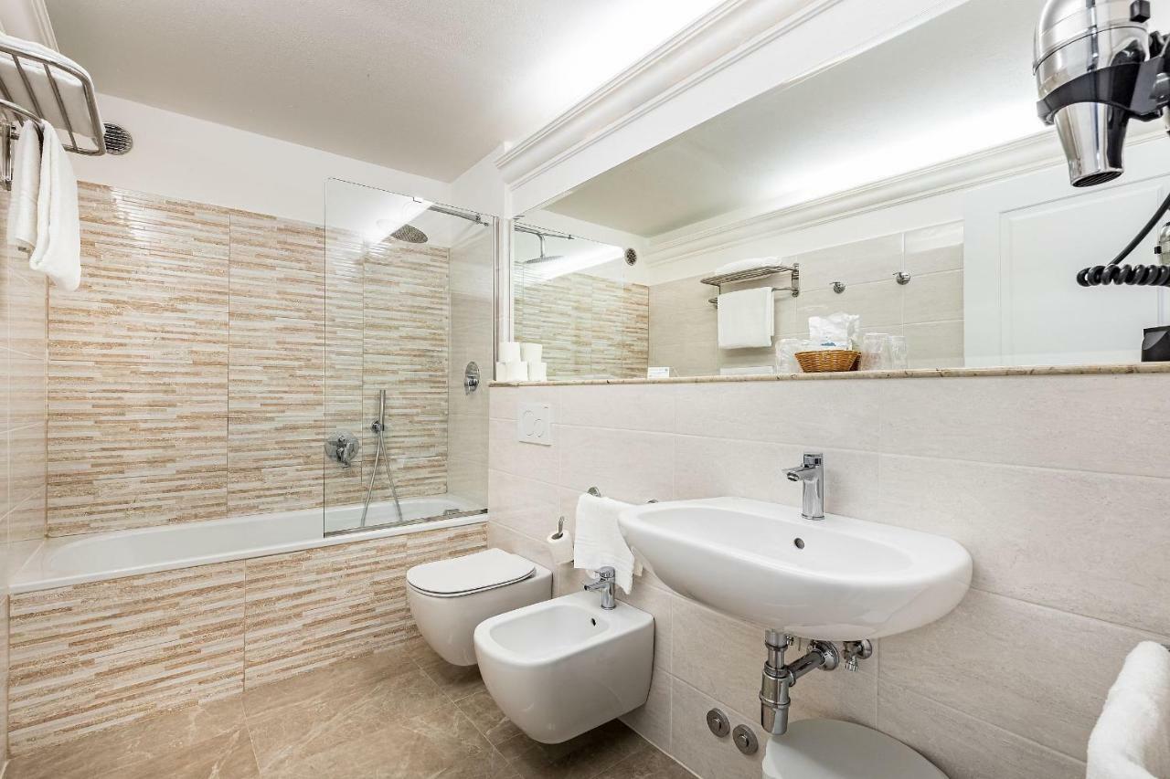 Residenza Alessandra ฟลอเรนซ์ ภายนอก รูปภาพ
